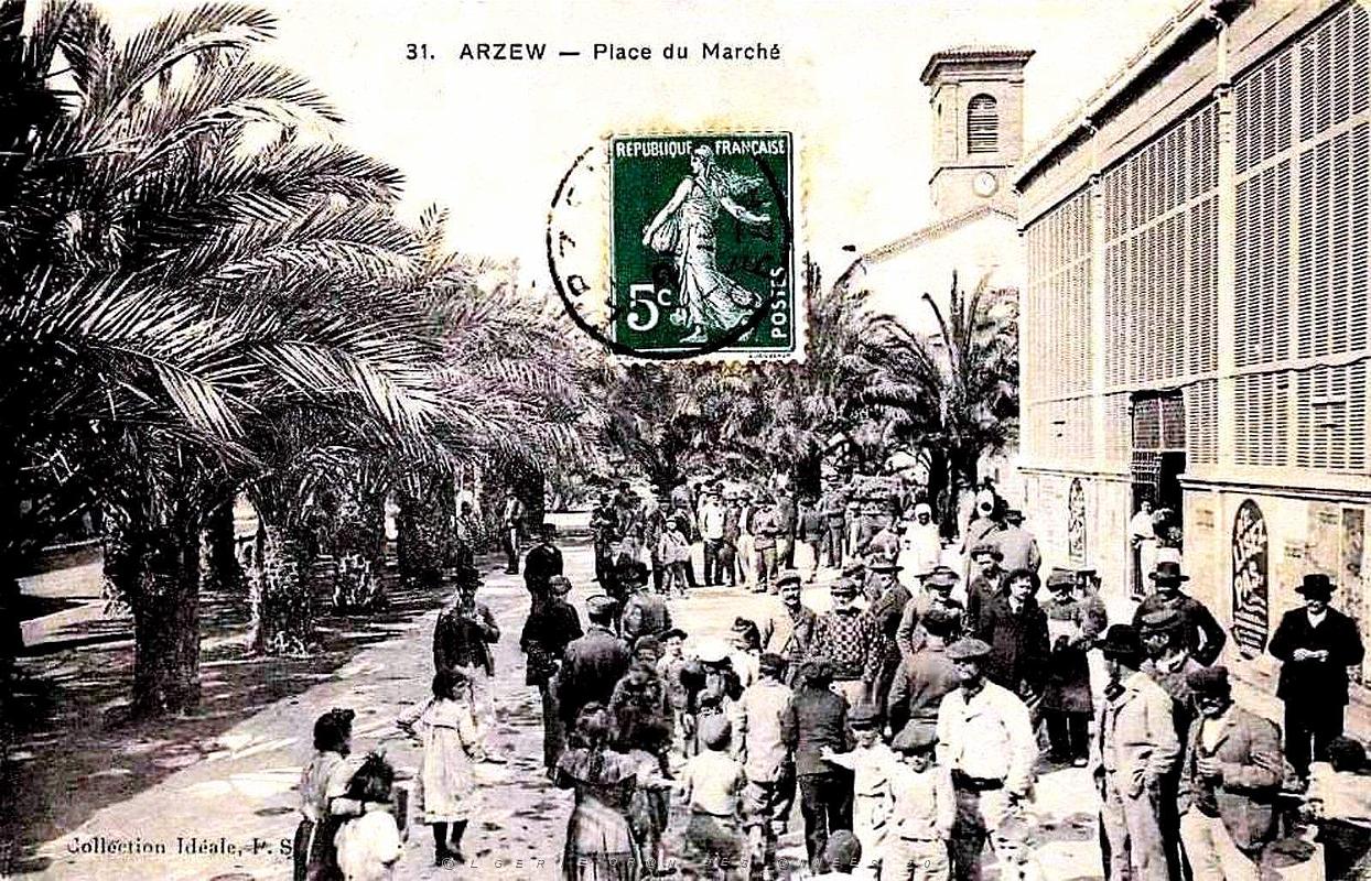 1454- Arzew - Place du Marche.jpg